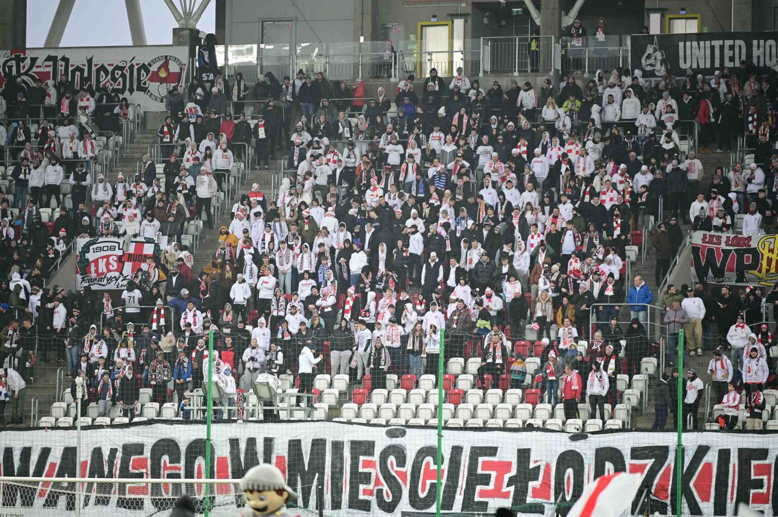 Kibice na meczu ŁKS Łódź - Ruch Chorzów 2023-12-17