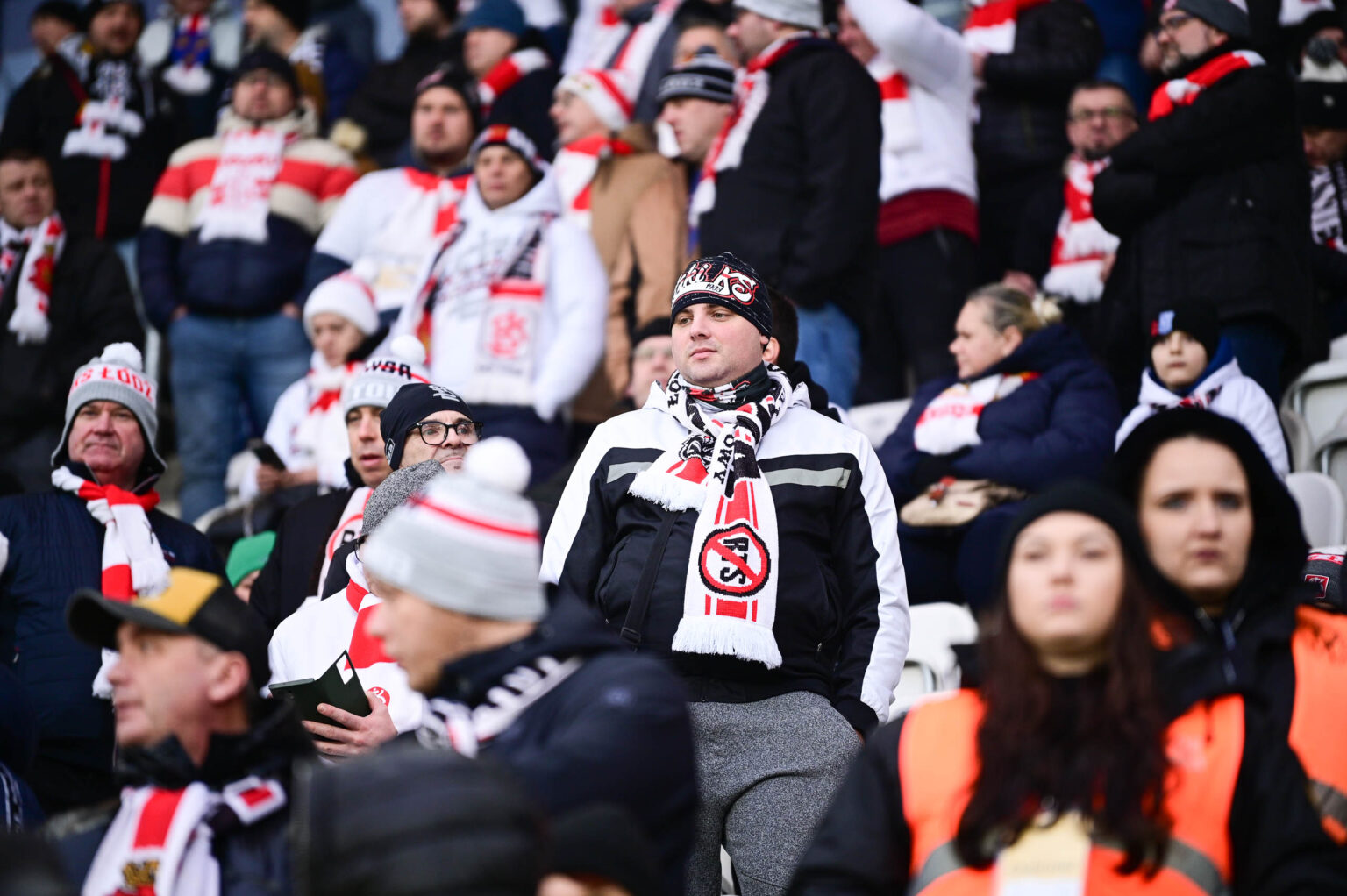Kibice na meczu ŁKS Łódź - Ruch Chorzów 2023-12-17