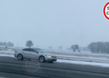 Pod prąd na A1. Foto: Stop Cham