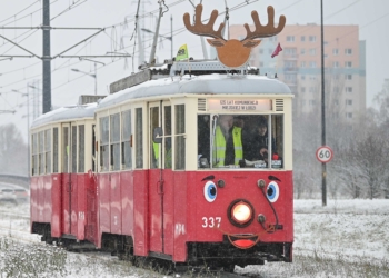 Parada tramwajów i autobusów na 125-lecie komunikacji miejskiej w Łodzi