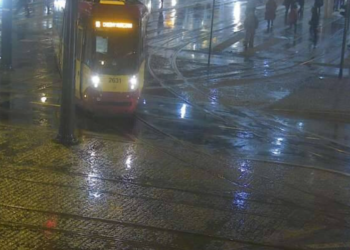 zatrzymanie ruchu tramwajowego na Mickiewicza