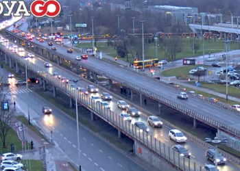 Zderzenie tramwaju linii 14 z osobówką przy dworcu Łódź Kaliska