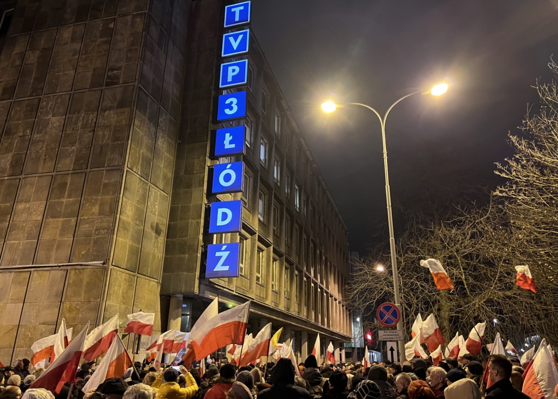 Protest przed siedzibą łódzkiego oddziału TVP