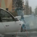 Pirat z tesli wyprzedzał przed przejściem dla pieszych