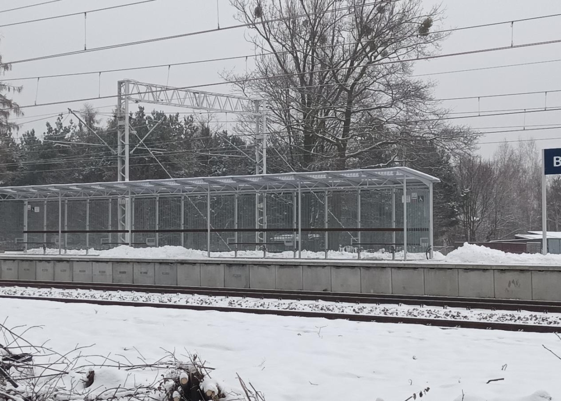 Stacja kolejowa w Bełchowie