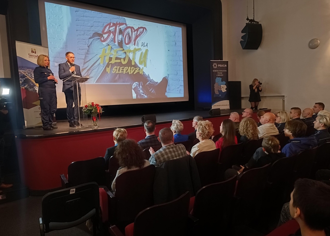Sieradz: podsumowanie ogólnopolskiej akcji „STOP dla hejtu” w Teatrze Miejskim