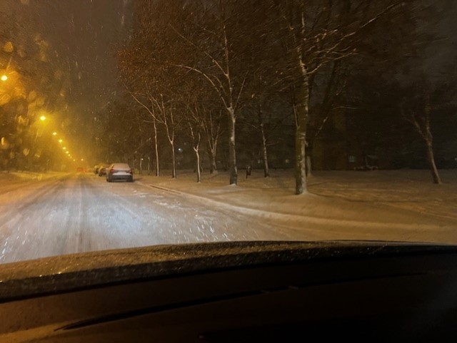 Sporo śniegu i ślisko na drogach w Łódzkiem
