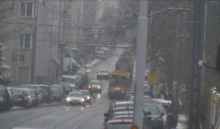 Zatrzymanie ruchu tramwajowego na Pomorskiej. Linia 17 kursowała objazdem 1 zatrzymanie ruchu tramwajowego na Pomorskiej