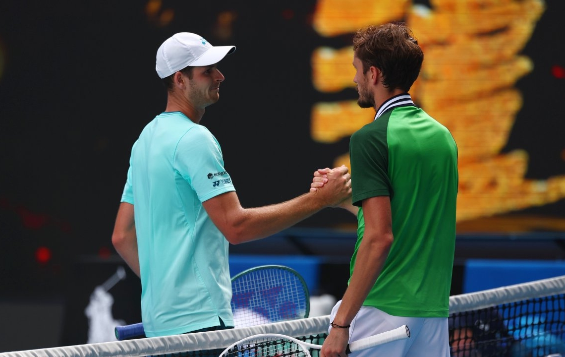 Hubert Hurkacz nie zagra w półfinale Australian Open. Daniił Miedwiediew lepszy po 5-setowej walce