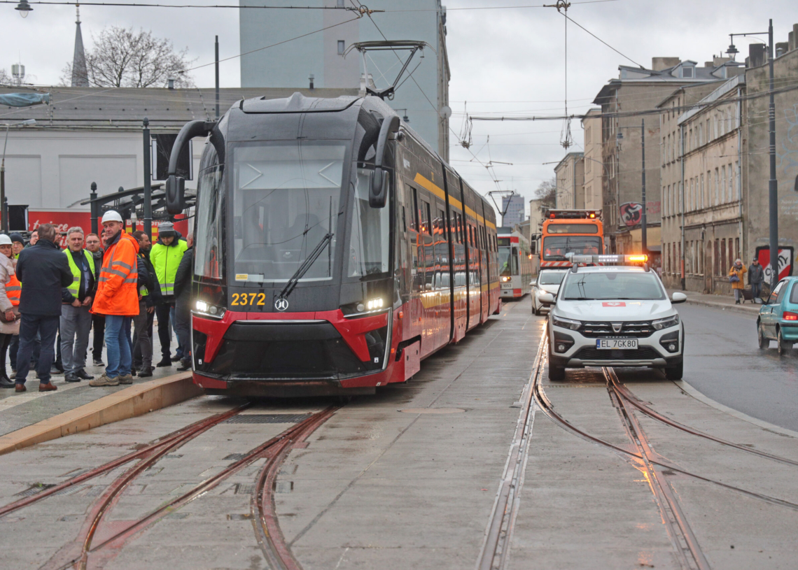 6 stycznia tramwaje na stałe wracają na odcinek Wojska Polskiego i tylko na jeden dzień na Ogrodową/Północną