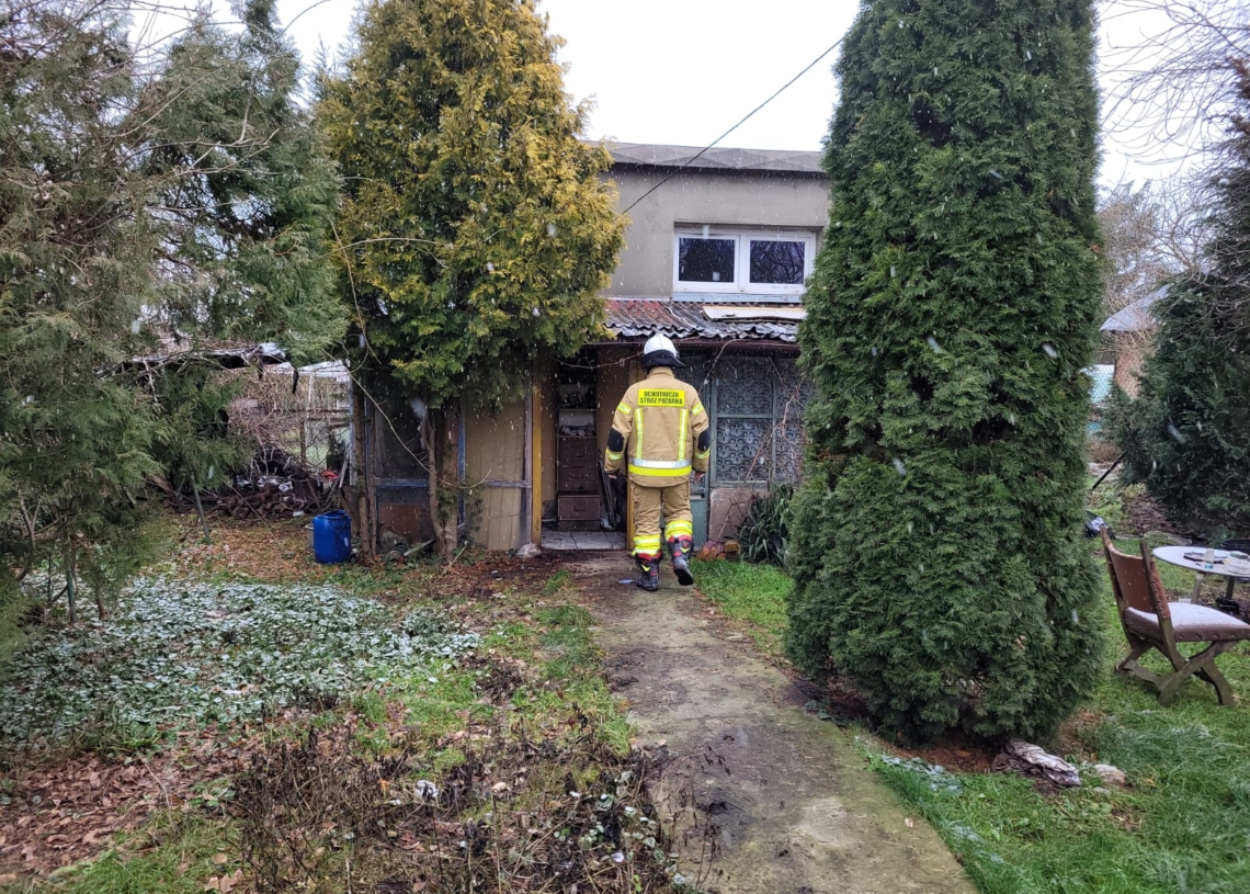 Pożar na terenie ogródków działkowych w Pabianicach.1 osoba nie żyje