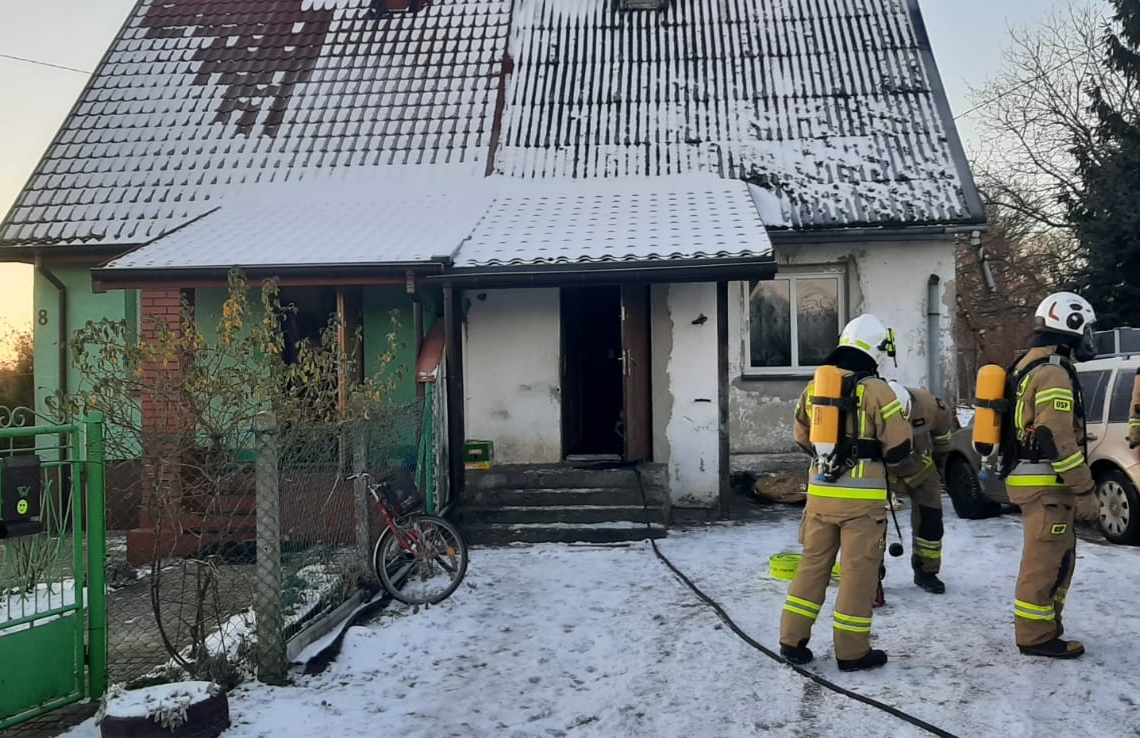 Pożar budynku mieszkalnego w miejscowości Rossocha. 1 osoba nie żyje