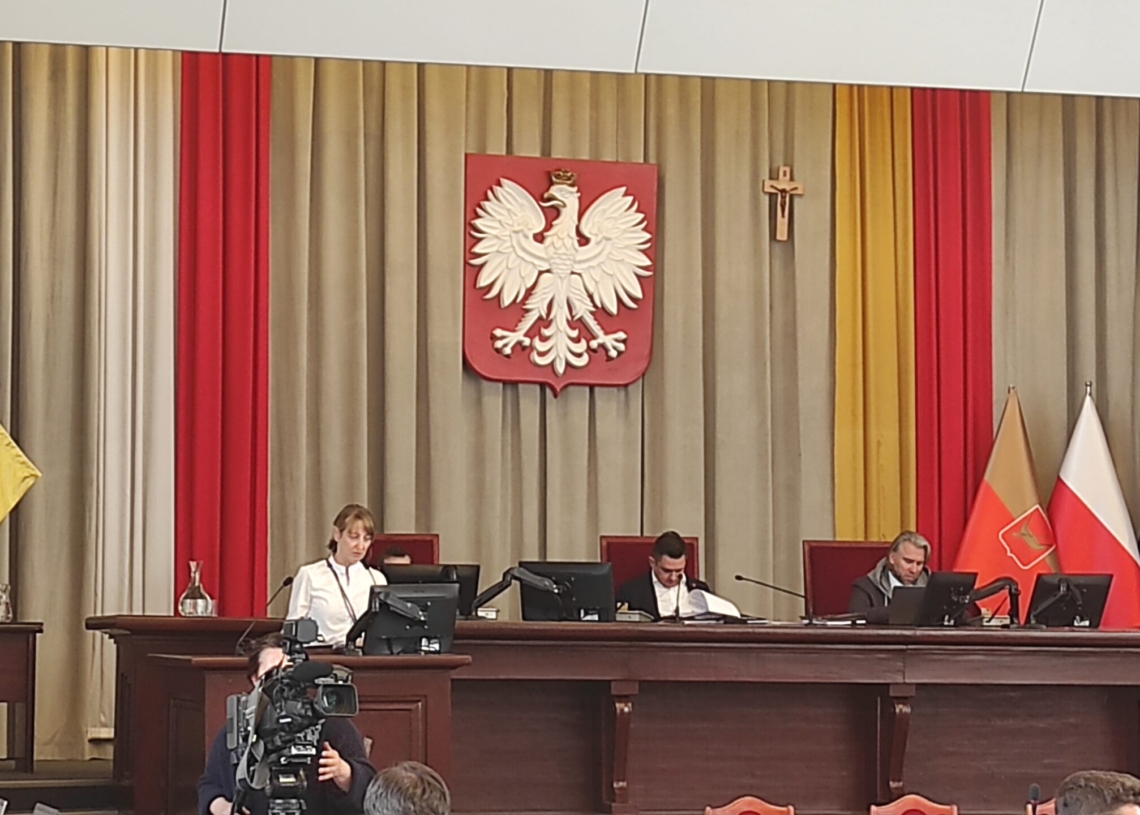 Protest mieszkańców osiedla Andrzejów na sesji Rady Miejskiej w Łodzi