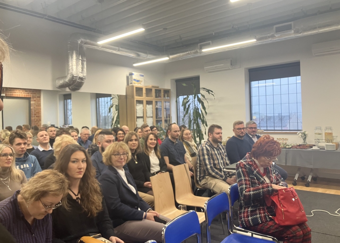 Młodzieżowa polityka miasta w Zgierzu. Młodzi mieszkańcy przedstawili swoje pomysły na rozwój przedsiębiorcom