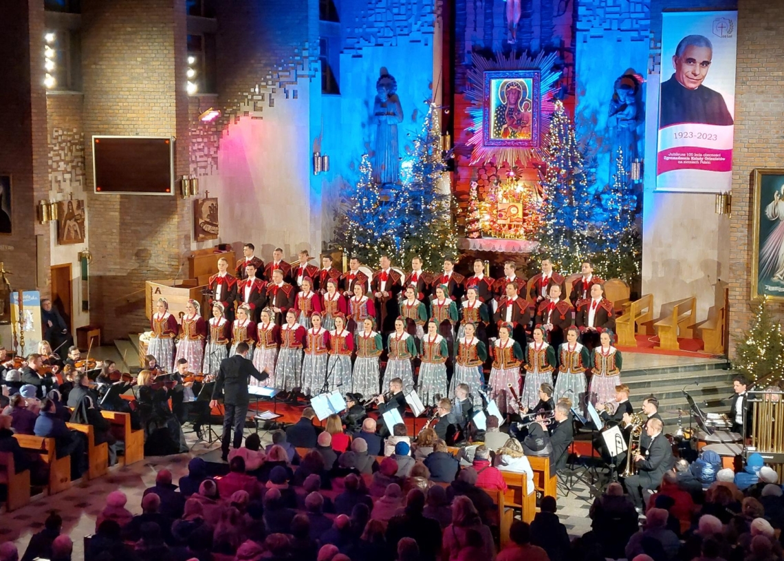 Koncert Zespołu Pieśni i Tańca Śląsk w Zduńskiej Woli