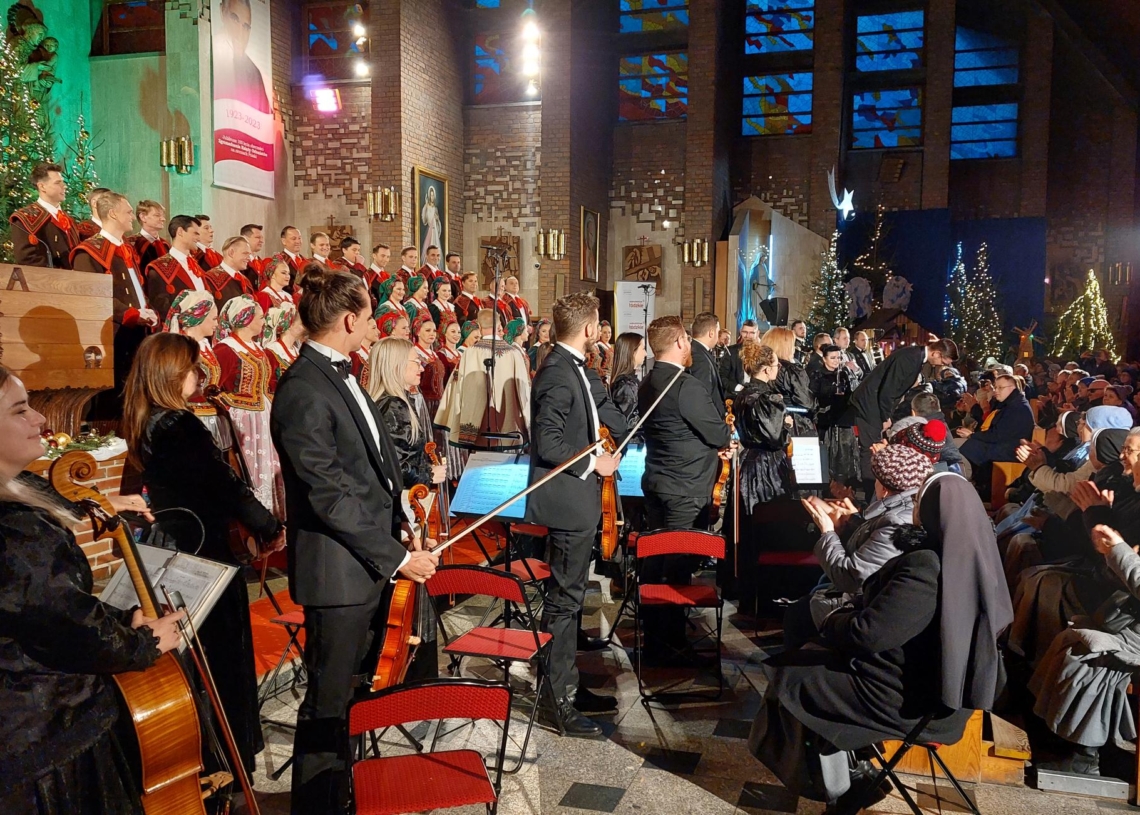Koncert Zespołu Pieśni i Tańca Śląsk w Zduńskiej Woli