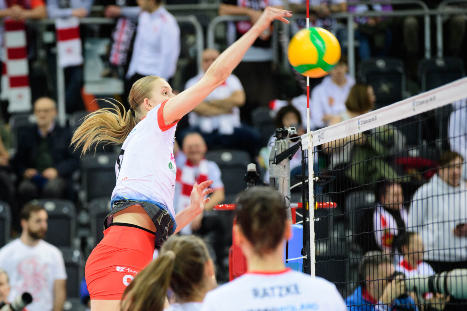 LKS Commercecon Lodz vs Volero Le Cannet.37