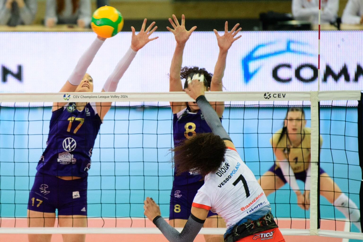 LKS Commercecon Lodz vs Volero Le Cannet.48