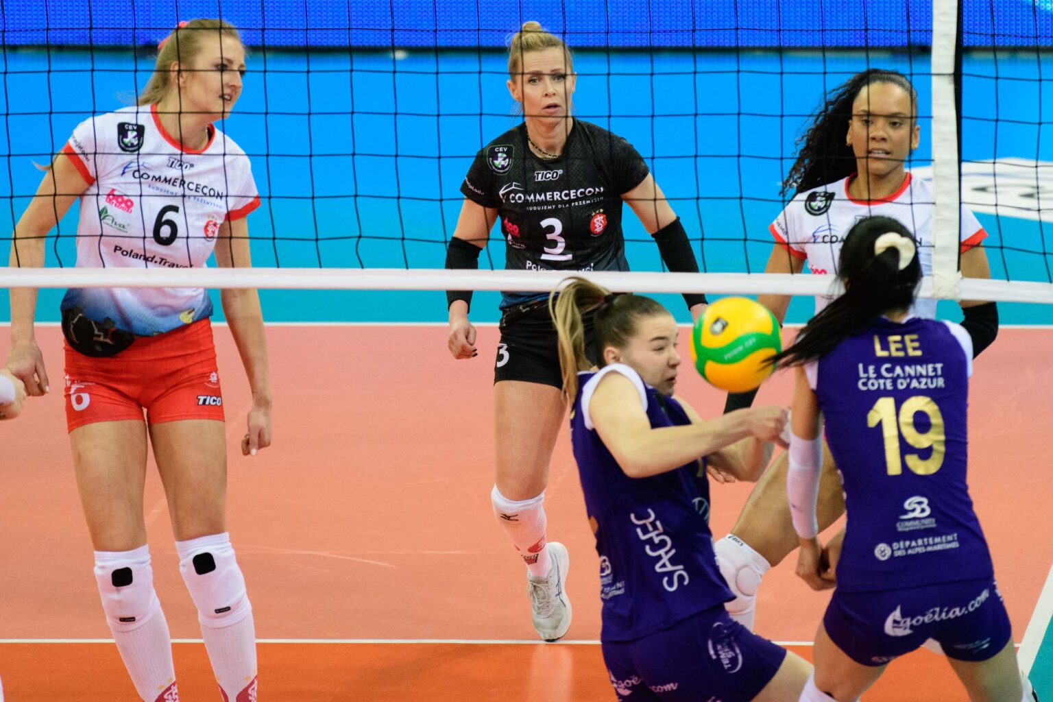 LKS Commercecon Lodz vs Volero Le Cannet.52