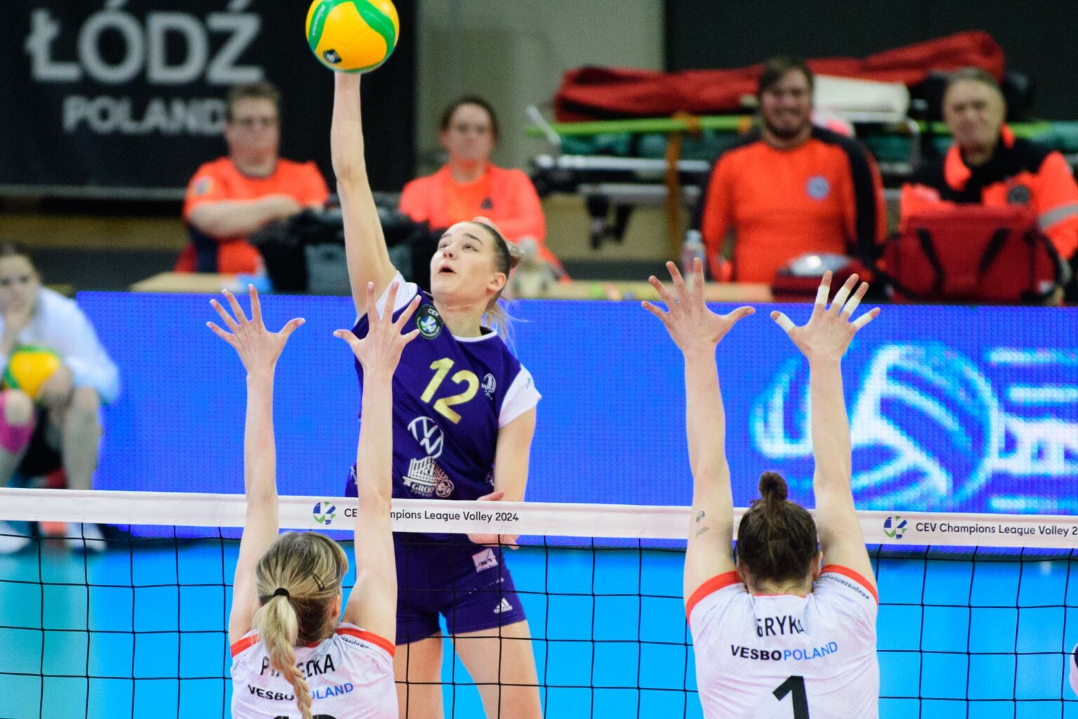 LKS Commercecon Lodz vs Volero Le Cannet.55