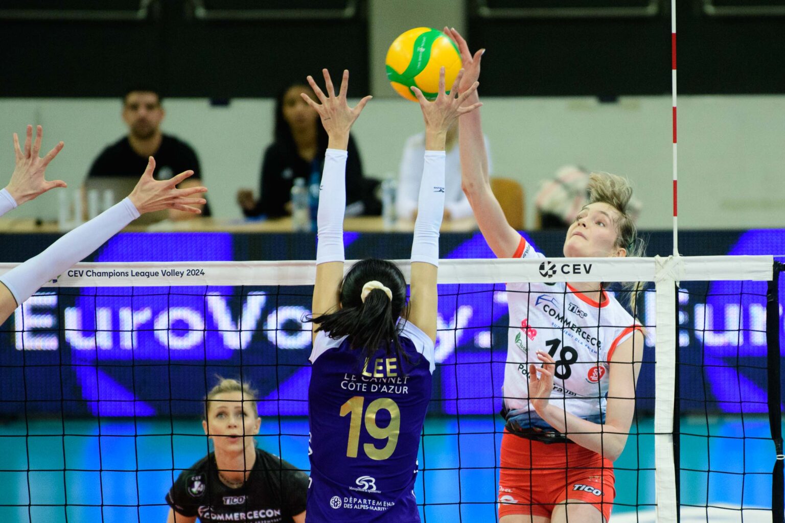 LKS Commercecon Lodz vs Volero Le Cannet.66