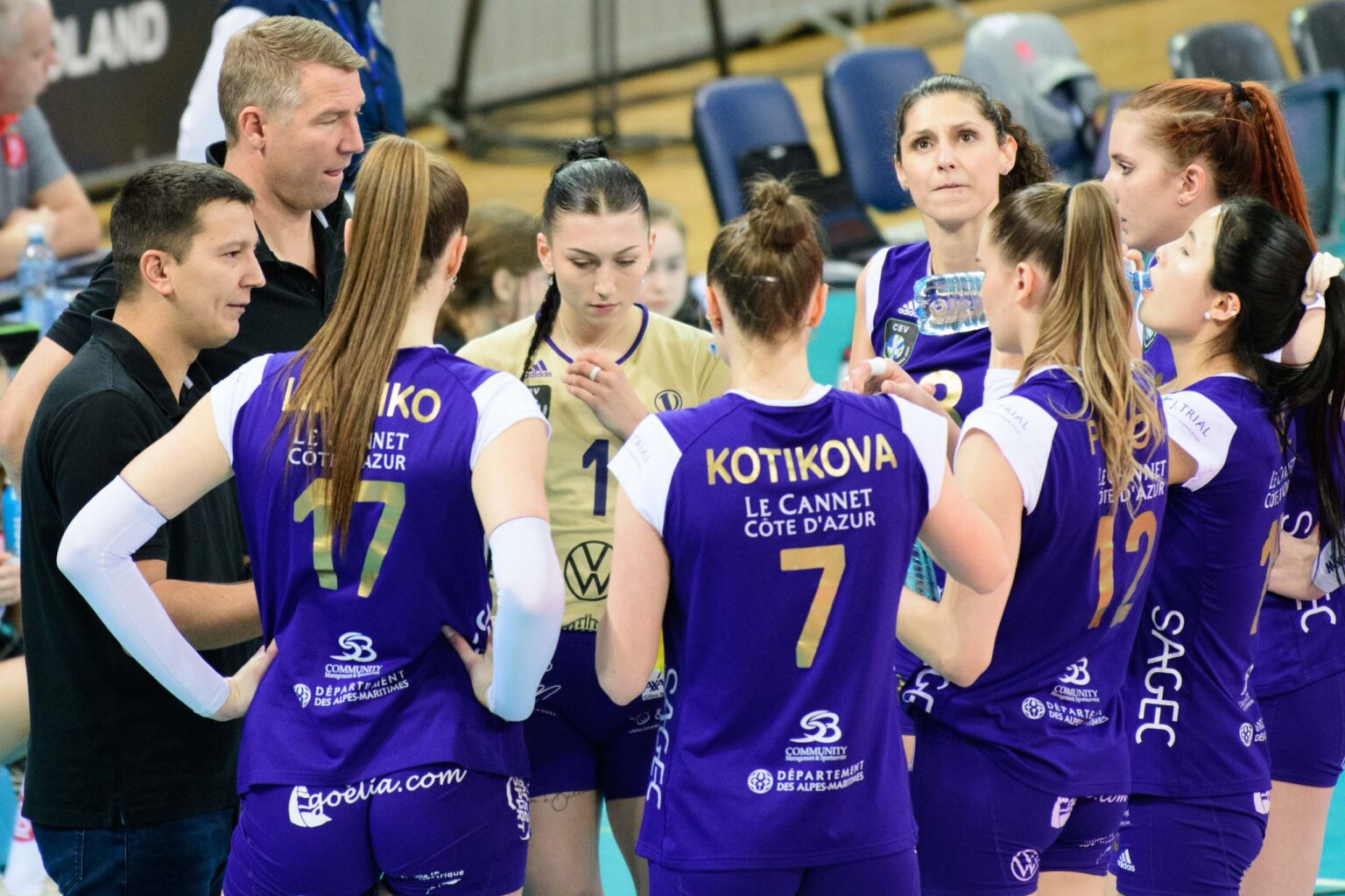 LKS Commercecon Lodz vs Volero Le Cannet.70