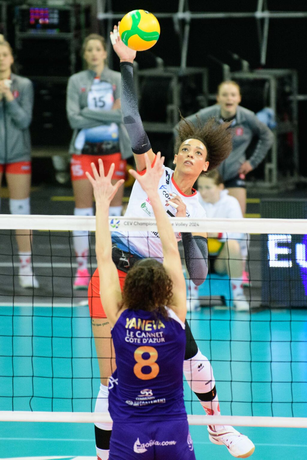 LKS Commercecon Lodz vs Volero Le Cannet.71