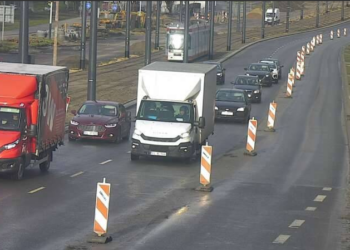 Linie 1 i 17 zawieszone, a linia 14 wróciła na Dąbrowę