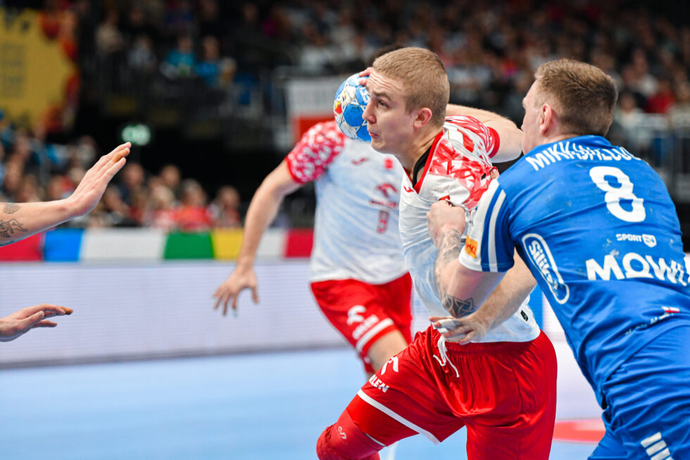 ME 2024 w piłce ręcznej. Piotr Jędraszczyk w meczu z Wyspami Owczymi