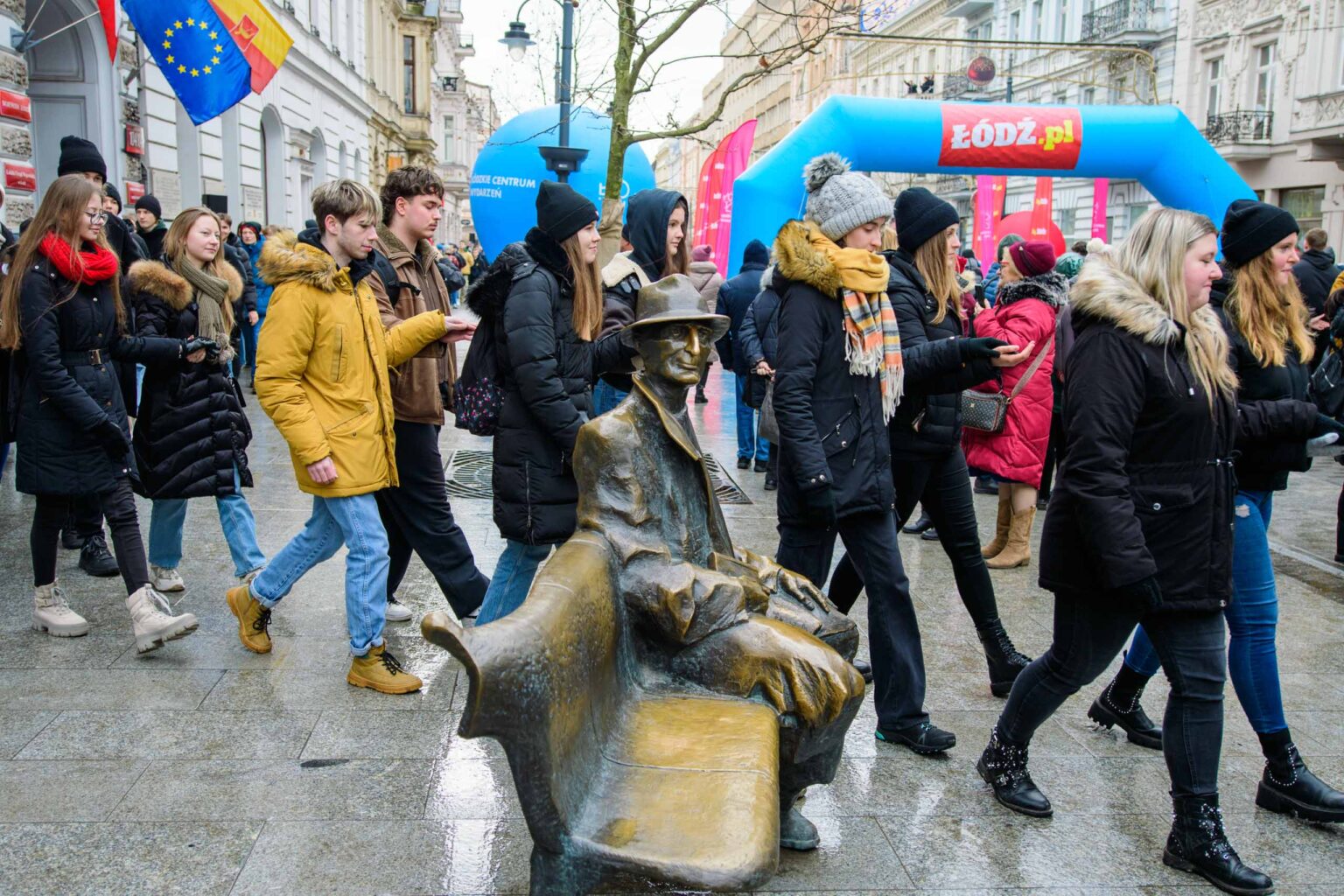 Polonez na ul Piotrkowskiej 13