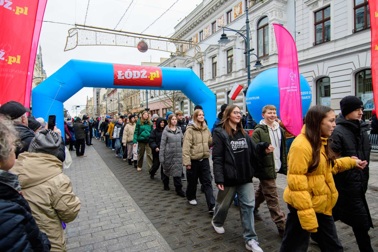 Polonez na ul Piotrkowskiej 15