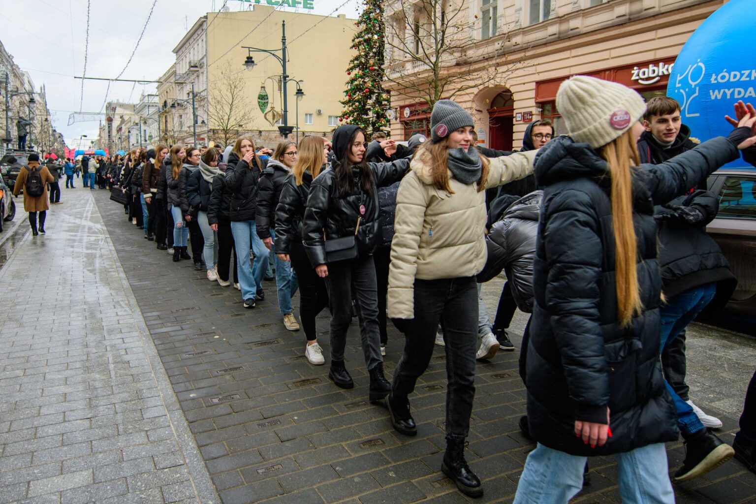 Polonez na ul Piotrkowskiej 18