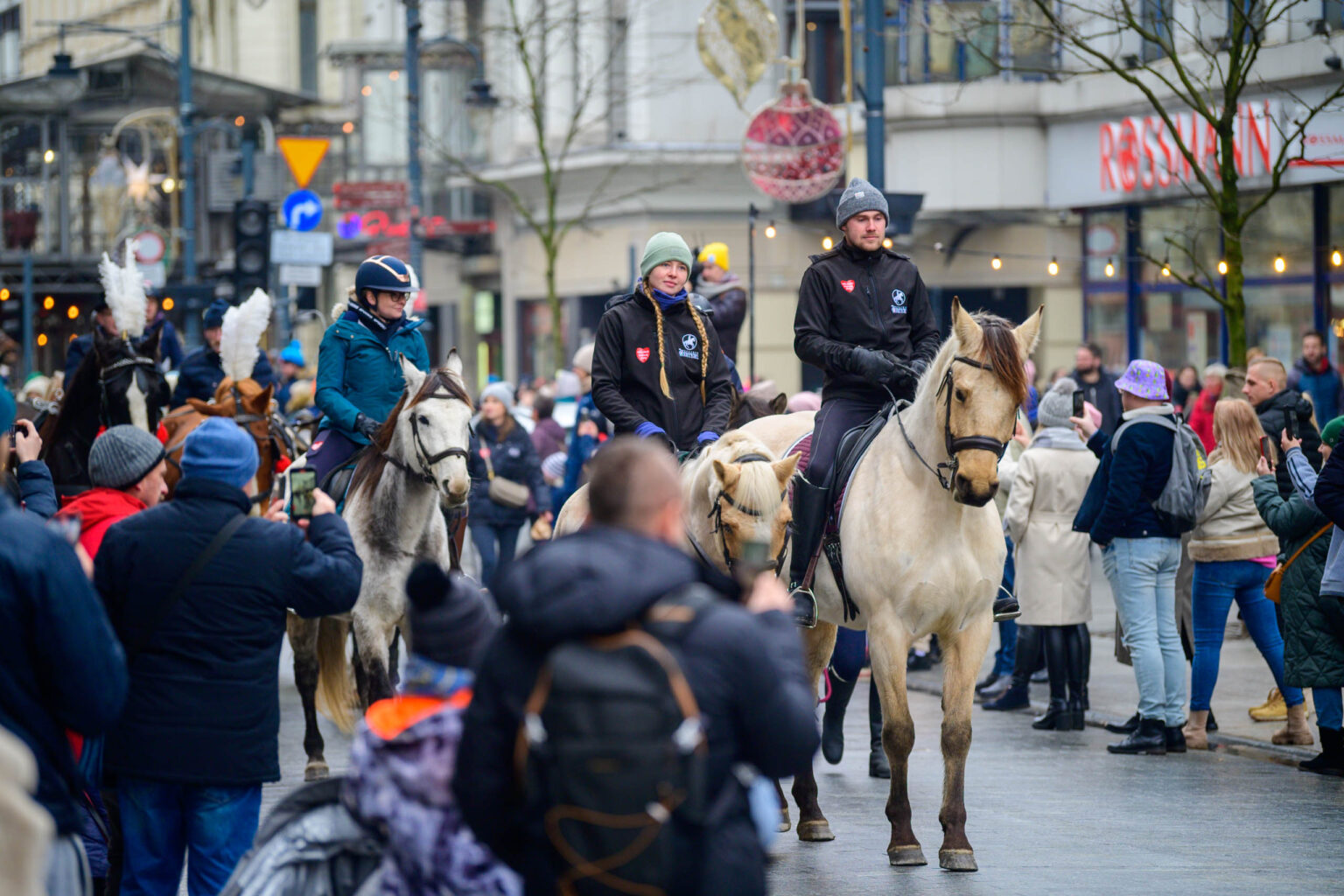 Wielka Szarza WOSP ul Piotrkowska 60