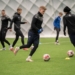 Ekstraklasa w Skierniewicach. Puszcza Niepołomice trenuje przy Pomologicznej
