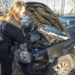 Masz problem z odpaleniem samochodu? Bełchatowscy strażnicy miejscy chętnie pomogą