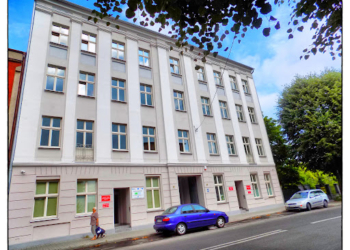 47-latek groził, że podpali Powiatowe Centrum Pomocy Rodzinie w Zduńskiej Woli