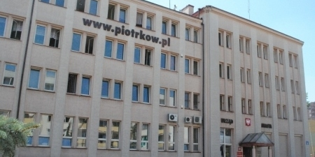 Skład Rady Miejskiej w Piotrkowie Trybunalskim. Chojniak traci większość