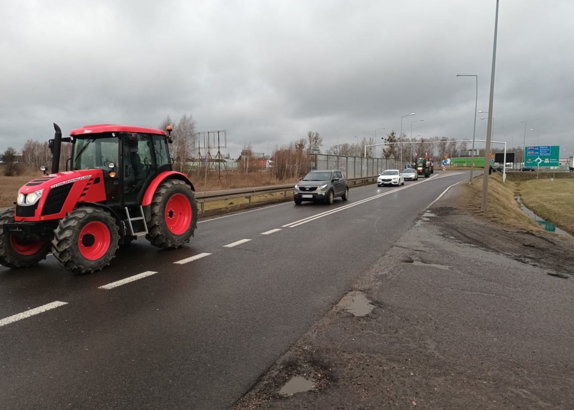 Protesty rolników w Łódzkiem. Utrudnienia w ruchu