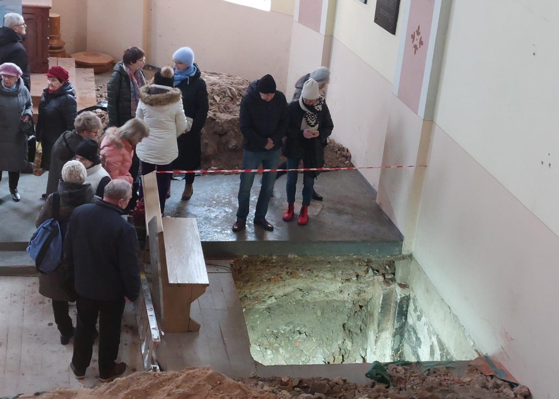 Muzeum Ziemi Wieluńskiej przejmie dawny kościół ewangelicki. W obiekcie trwają badania archeologiczne