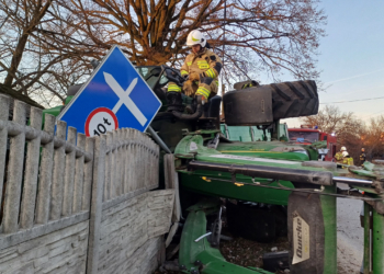 Wypadek traktora w Górkach Dużych