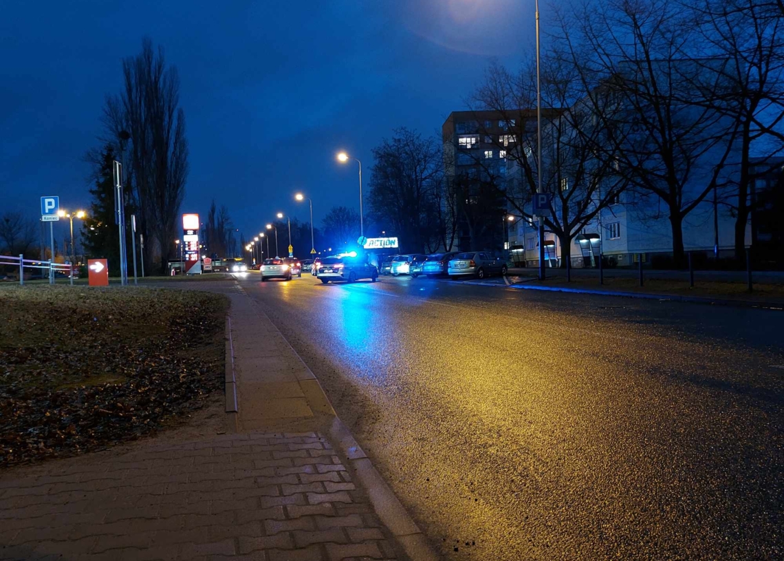 Potrącenie pieszego na Kusocińskiego przy Popiełuszki