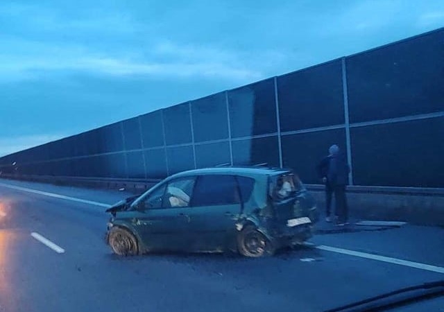 Wypadek na A2 w kierunku Warszawy