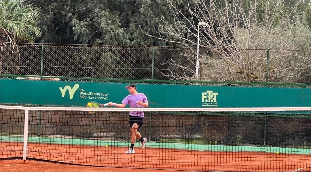 Kamil Majchrzak kontynuuje zwycięską passę. Polak awansował do półfinału turnieju ITF w Tunezji 1 Kamil Majchrzak kontynuuje zwycięską passę. Polak awansował do półfinału turnieju ITF w Tunezji
