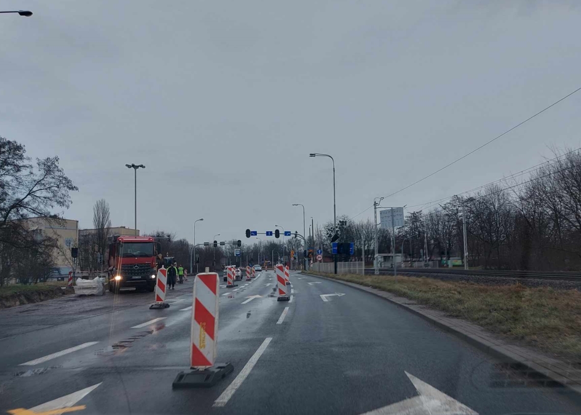 W niedzielę (25 lutego) kolejna zmiana organizacji ruchu na Waltera-Janke i zmiana tras siedmiu linii autobuowych