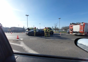 Wypadek na Bandurskiego w Łodzi. 2 osoby ranne