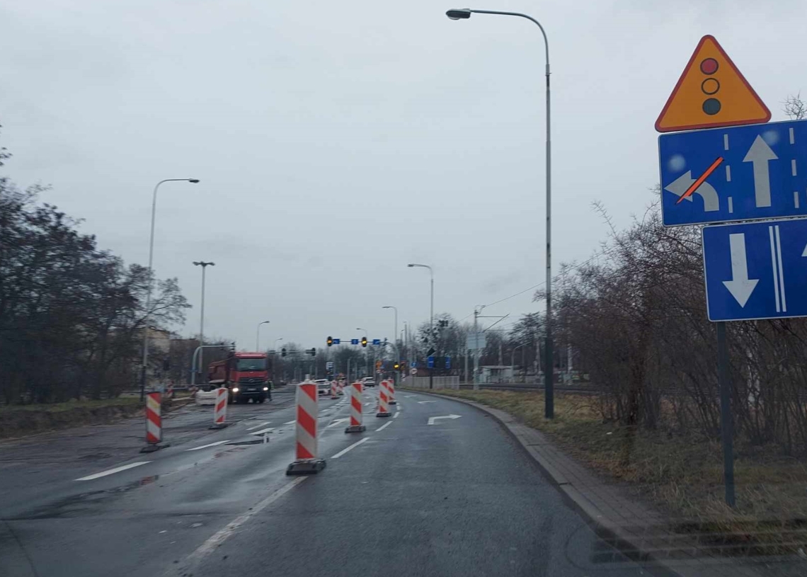 W niedzielę (25 lutego) kolejna zmiana organizacji ruchu na Waltera-Janke i zmiana tras siedmiu linii autobuowych