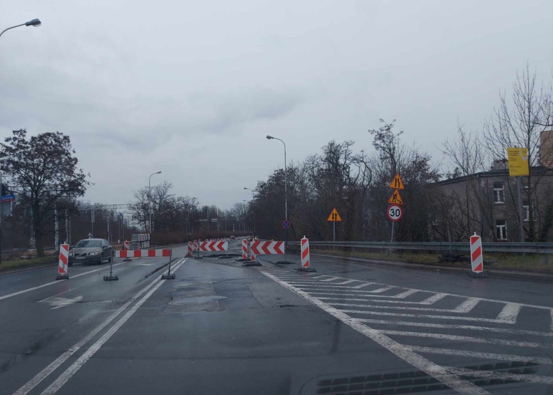 W niedzielę (25 lutego) kolejna zmiana organizacji ruchu na Waltera-Janke i zmiana tras siedmiu linii autobuowych