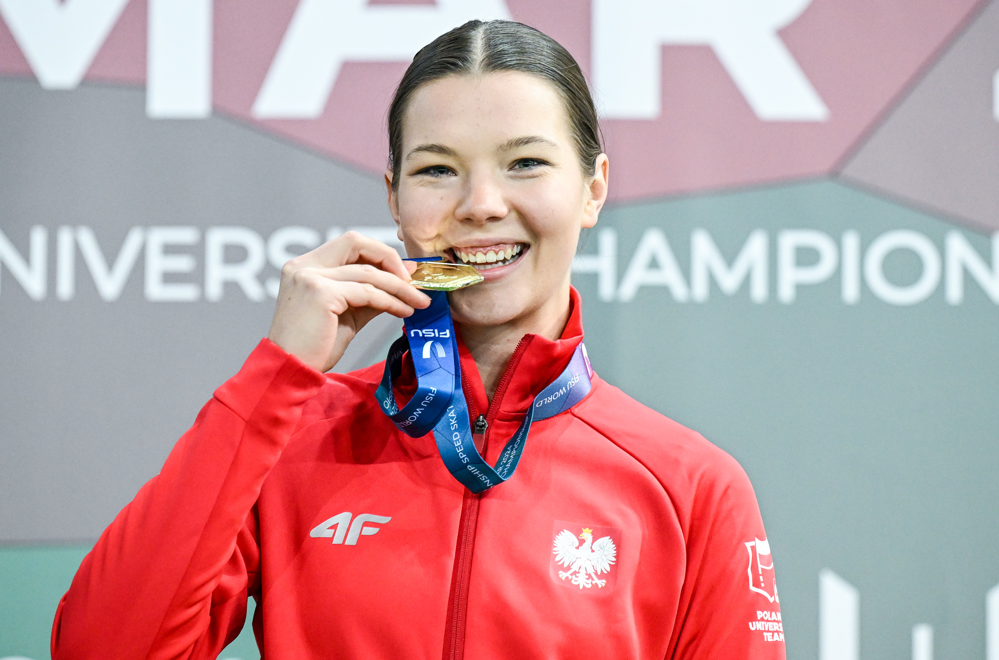 Studentka PŁ Natalia Jabrzyk z kolejnym złotem AMŚ 2024 w łyżwiarstwie szybkim w Hamar