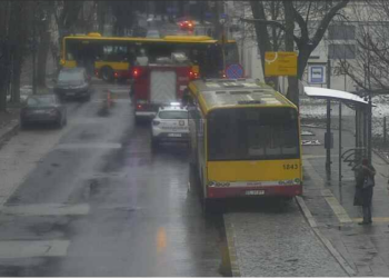 Zatrzymanie ruchu autobusowego na Brzeźnej