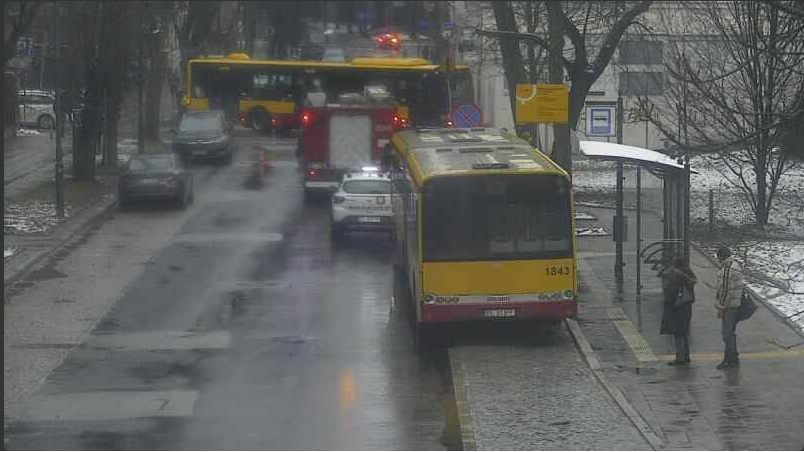 Zatrzymanie ruchu autobusowego na Brzeźnej 1 Zatrzymanie ruchu autobusowego na Brzeźnej